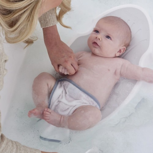 Leżaczek kąpiel noworodka w wannie Shnuggle