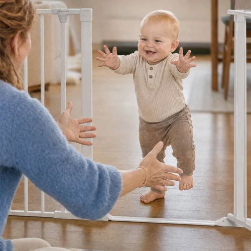 BabyDan - bramka ochronna Flex StepFree M, biała