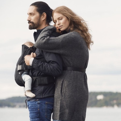 Nosidełko ONE Air czarne Babybjorn