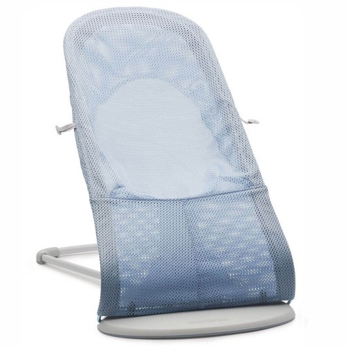 Leżaczek Balance Soft Mesh niebiesko biały BabyBjorn