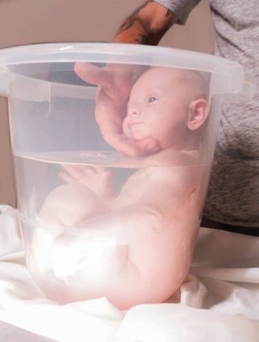 Wiaderko do kąpieli niemowląt bezbarwne Tummy Tub